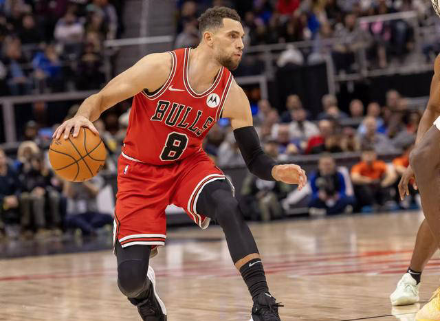 开云体育-关于雄鹿主场大胜公牛，阿杜状态回暖的信息